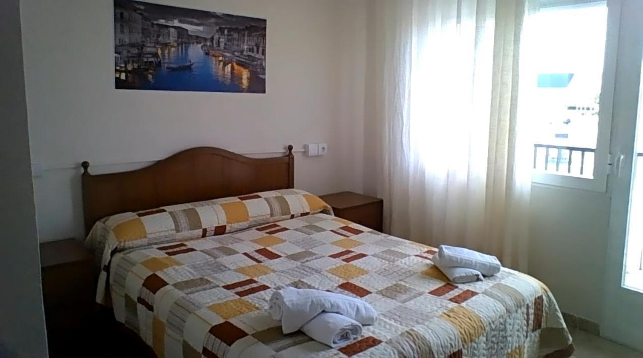 Hostal Restaurante Galicia Villardefrades 外观 照片