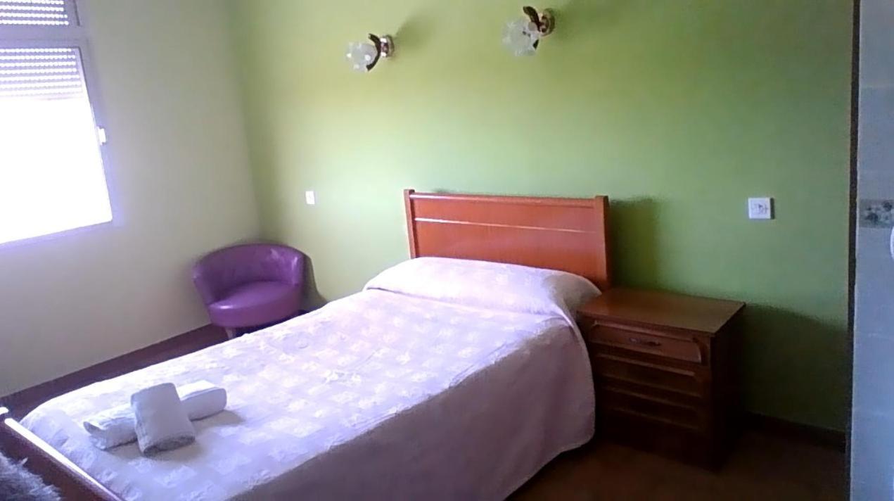 Hostal Restaurante Galicia Villardefrades 外观 照片
